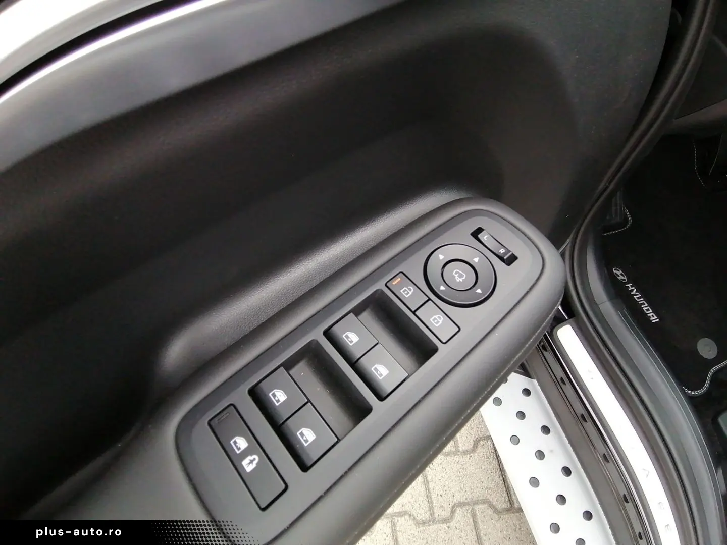 HYUNDAI SANTA FE HEV SIGNATURE TRITTBRETTER KAMERA LED K