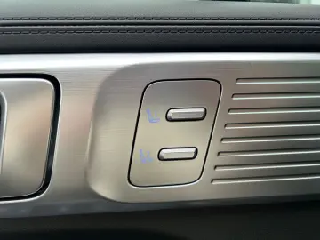 HYUNDAI Santa Fe HEV MY25 1.6 T-GDI Aut. 4WD INTRO  LED