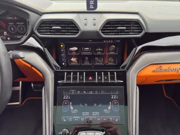 LAMBORGHINI Urus S 4.0 TV Selezione Garantie 27 Finanzierung