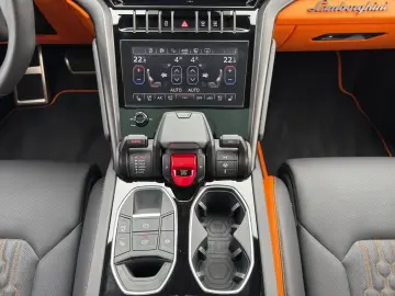 LAMBORGHINI Urus S 4.0 TV Selezione Garantie 27 Finanzierung