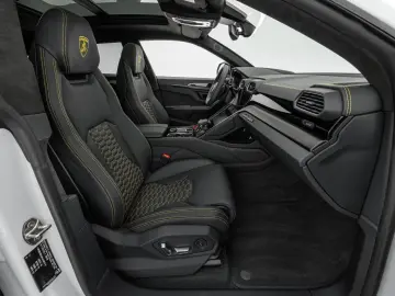LAMBORGHINI Urus S