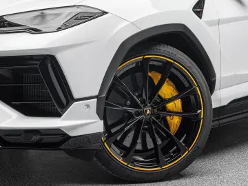LAMBORGHINI Urus S