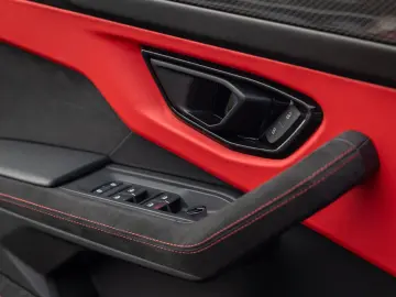 LAMBORGHINI Urus S   Akrapovic   Carbon Interior   PPF
