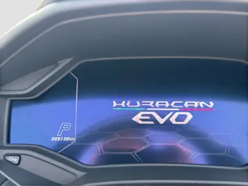 LAMBORGHINI Huracán EVO Spyder MY24  PPF LIFT SERVICE NEU