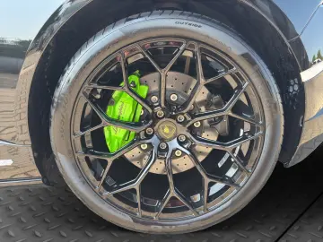 LAMBORGHINI Huracán EVO Spyder MY24  PPF LIFT SERVICE NEU