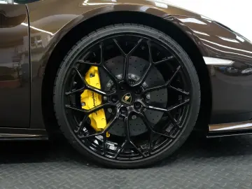 LAMBORGHINI Huracan Tecnica AdPersonam CARBON LIFT SENSONUM