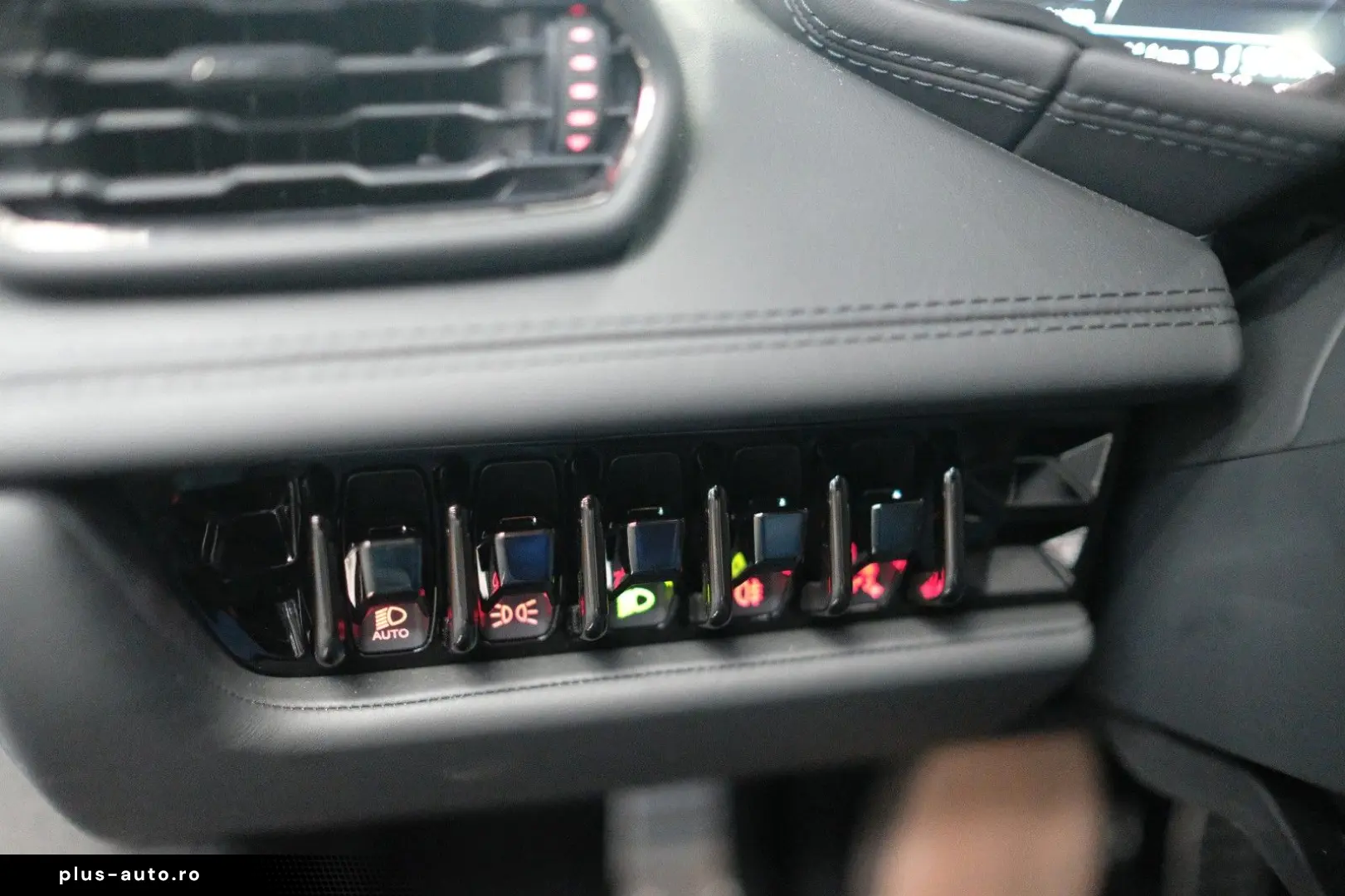 LAMBORGHINI Huracan Tecnica AdPersonam CARBON LIFT SENSONUM