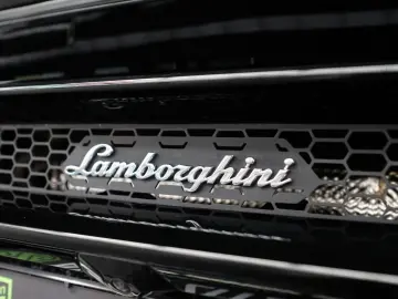 LAMBORGHINI Huracan Tecnica AdPersonam CARBON LIFT SENSONUM