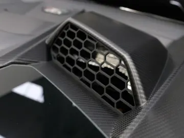LAMBORGHINI Huracan Tecnica AdPersonam CARBON LIFT SENSONUM