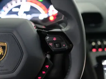 LAMBORGHINI Huracan Tecnica AdPersonam CARBON LIFT SENSONUM