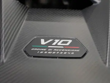 LAMBORGHINI Huracan Tecnica AdPersonam CARBON LIFT SENSONUM