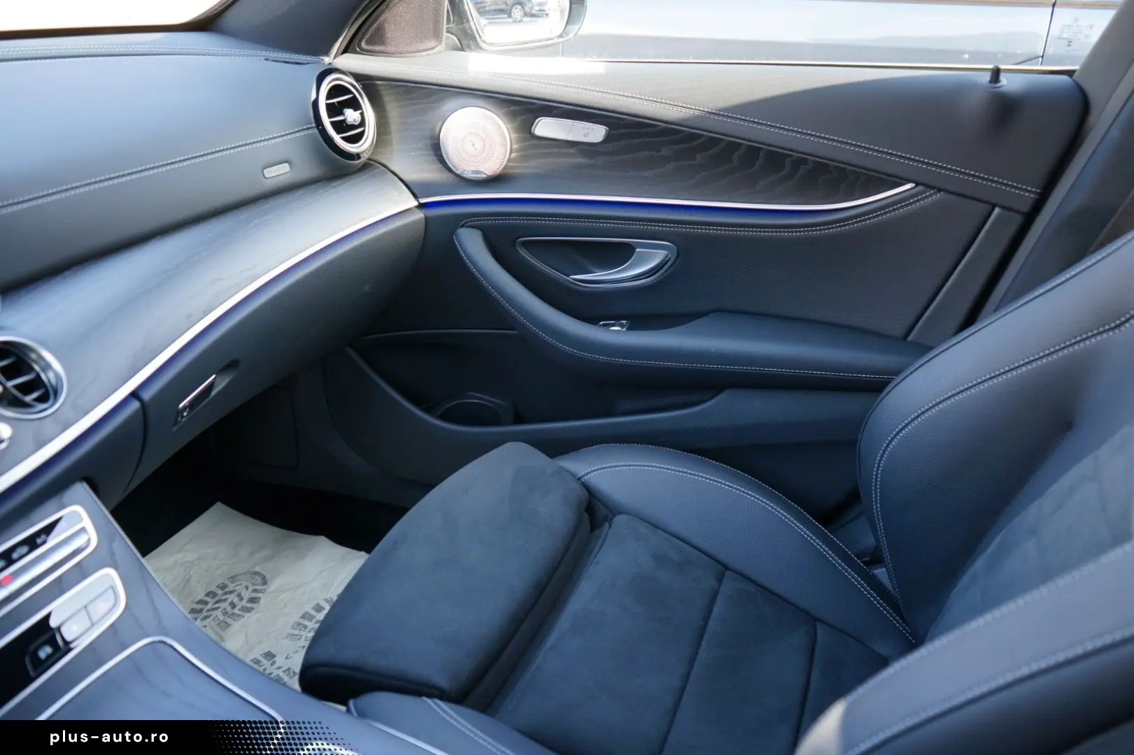 MERCEDES-BENZ E 300 AMG Sport Night Distr HUD LED Avantgarde