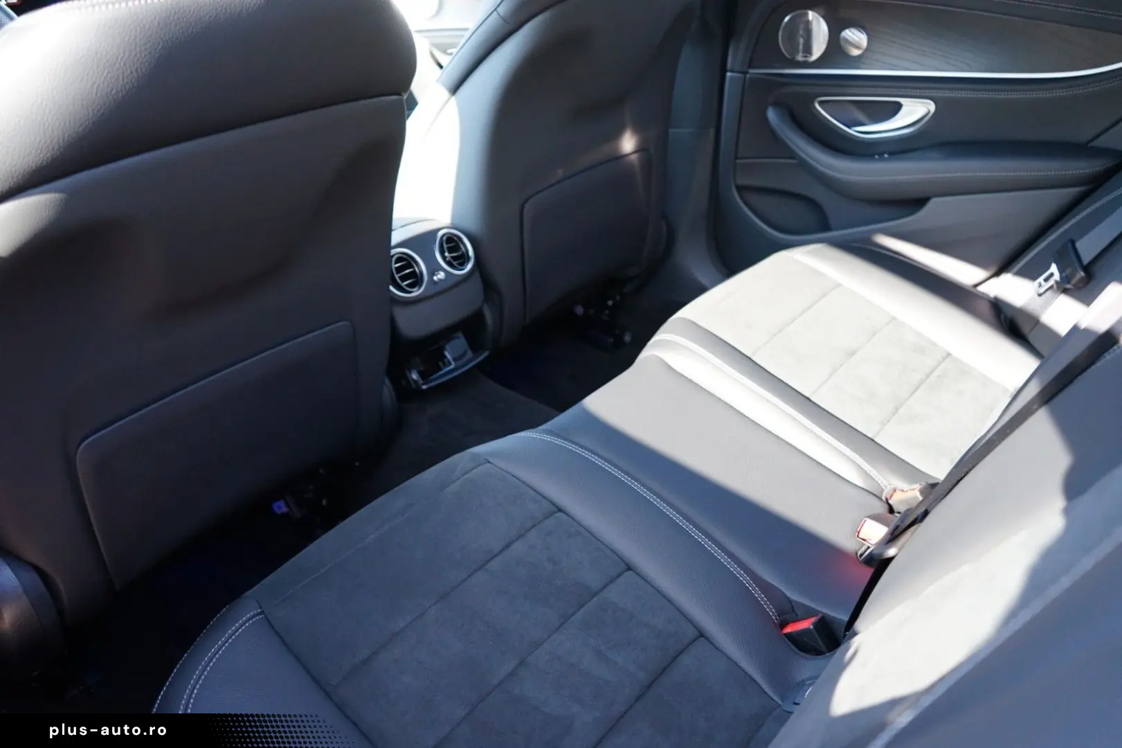 MERCEDES-BENZ E 300 AMG Sport Night Distr HUD LED Avantgarde