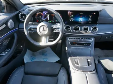MERCEDES-BENZ E 300 AMG Sport Night Distr HUD LED Avantgarde