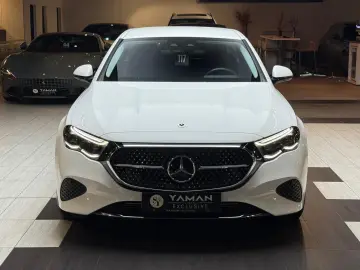 MERCEDES-BENZ E 300 e Avantgarde Advanced Plus Distronic 360