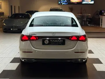 MERCEDES-BENZ E 300 e Avantgarde Advanced Plus Distronic 360