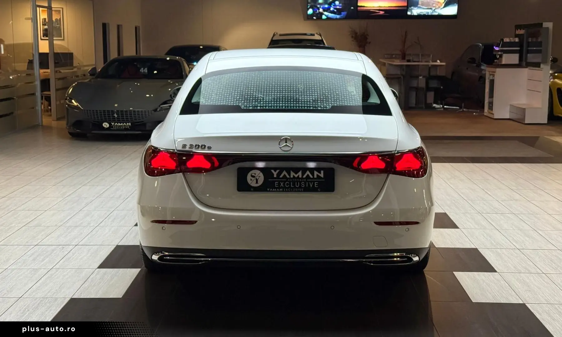 MERCEDES-BENZ E 300 e Avantgarde Advanced Plus Distronic 360