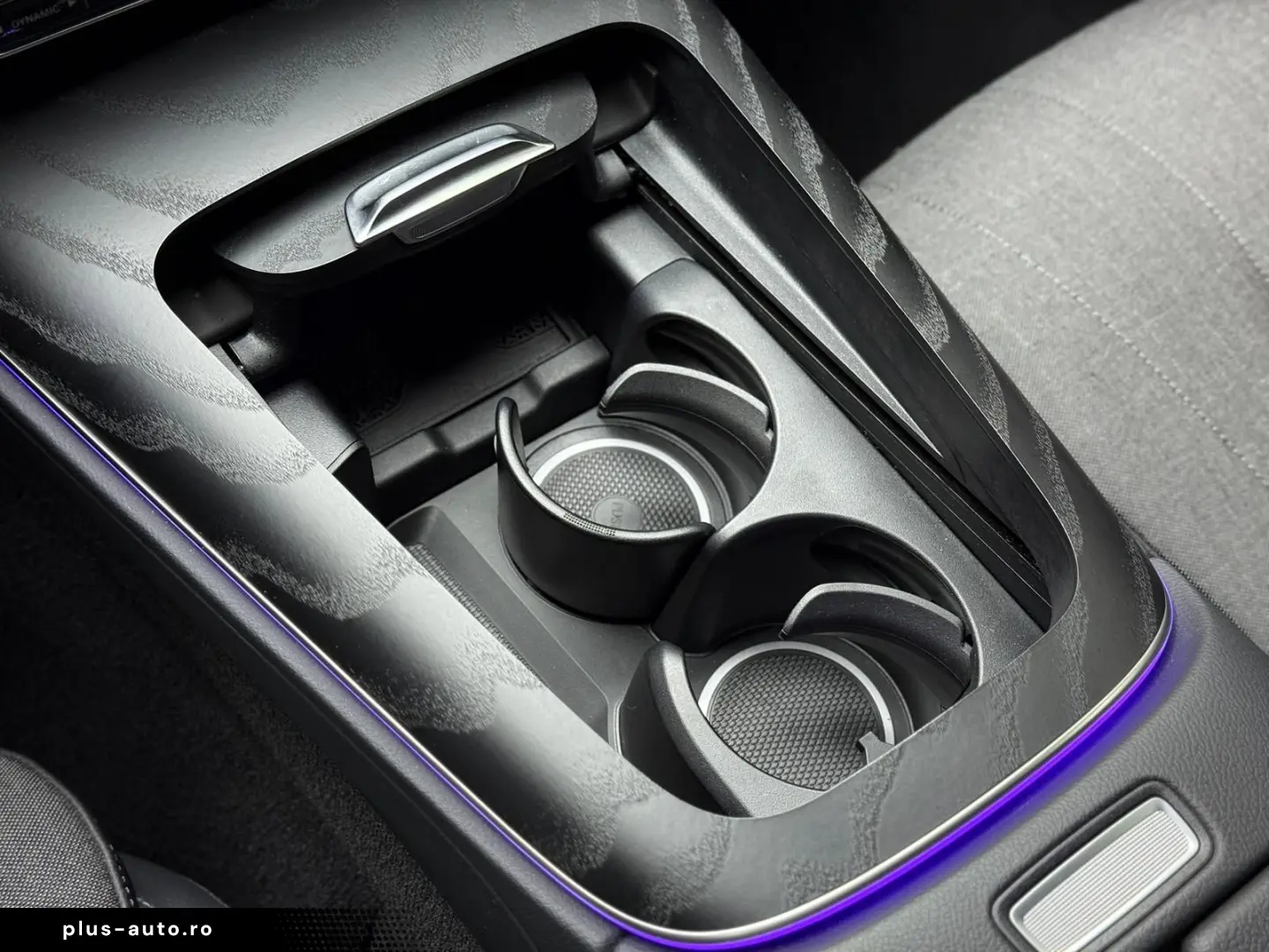 MERCEDES-BENZ E 300 e Avantgarde Advanced Plus Distronic 360