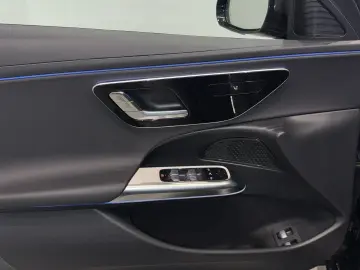 MERCEDES-BENZ E 300 e Avantgarde Rückfahrkamera Ambi&hellip;