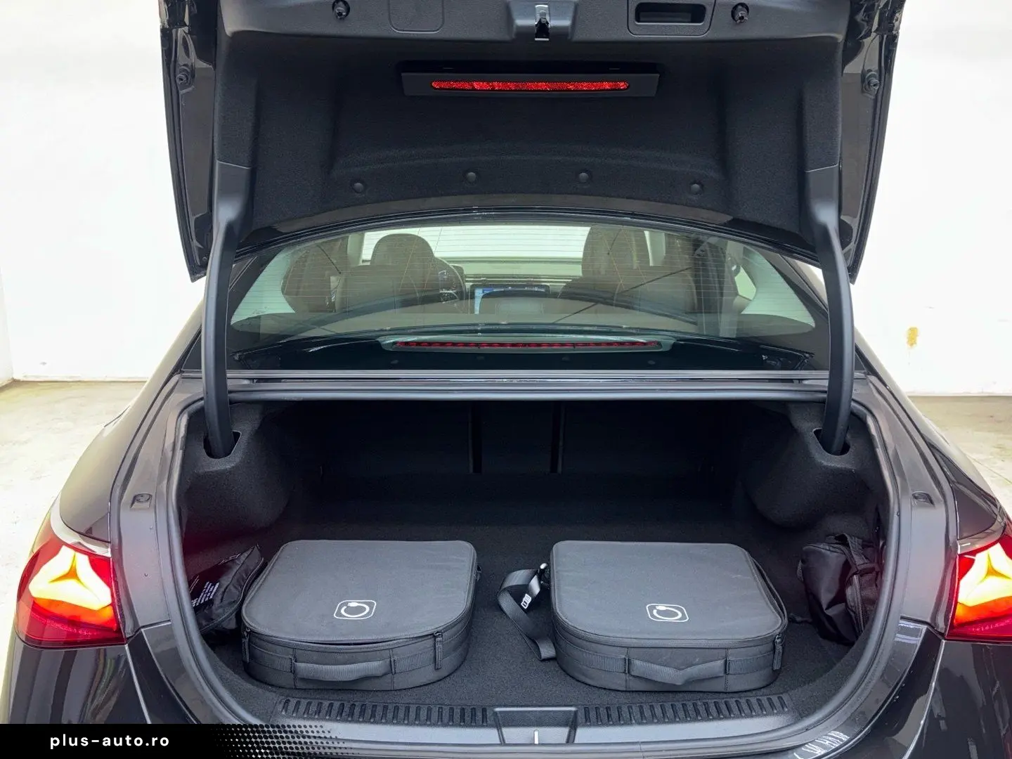 MERCEDES-BENZ E 300 e Avantgarde Rückfahrkamera Ambi&hellip;