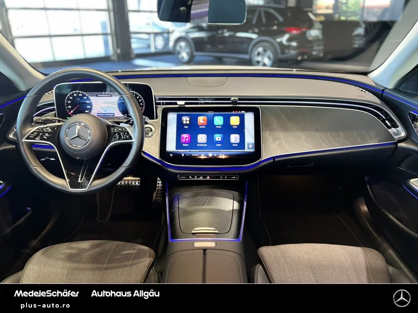 MERCEDES-BENZ E 300 de Avantgarde 19  D-Light 360  Distronic