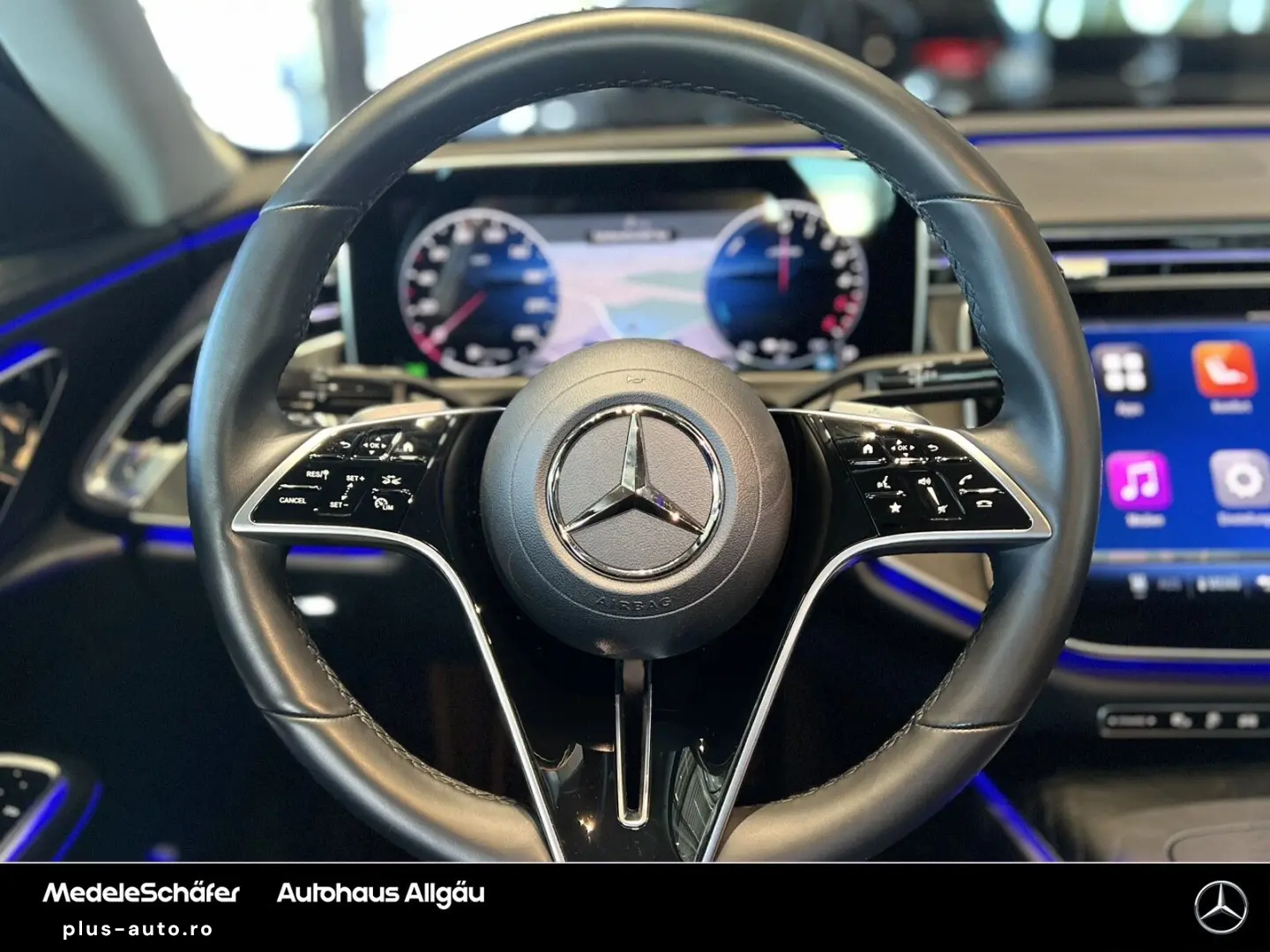 MERCEDES-BENZ E 300 de Avantgarde 19  D-Light 360  Distronic