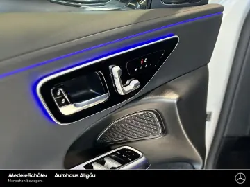 MERCEDES-BENZ E 300 de Avantgarde 19  D-Light 360  Distronic