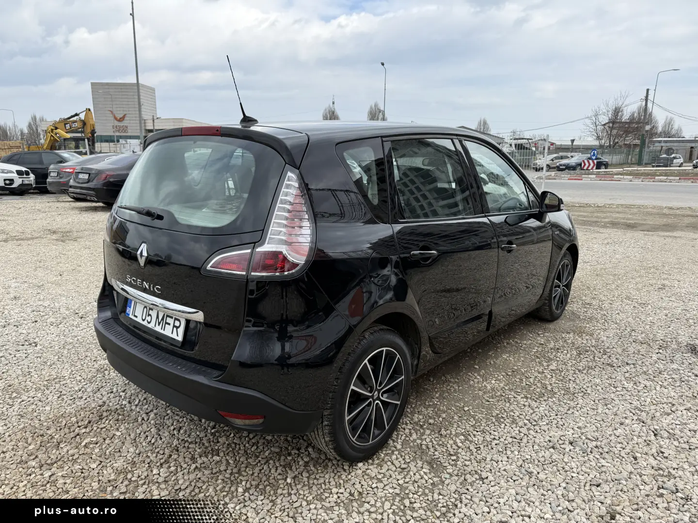 2500e avans 2000e în rate