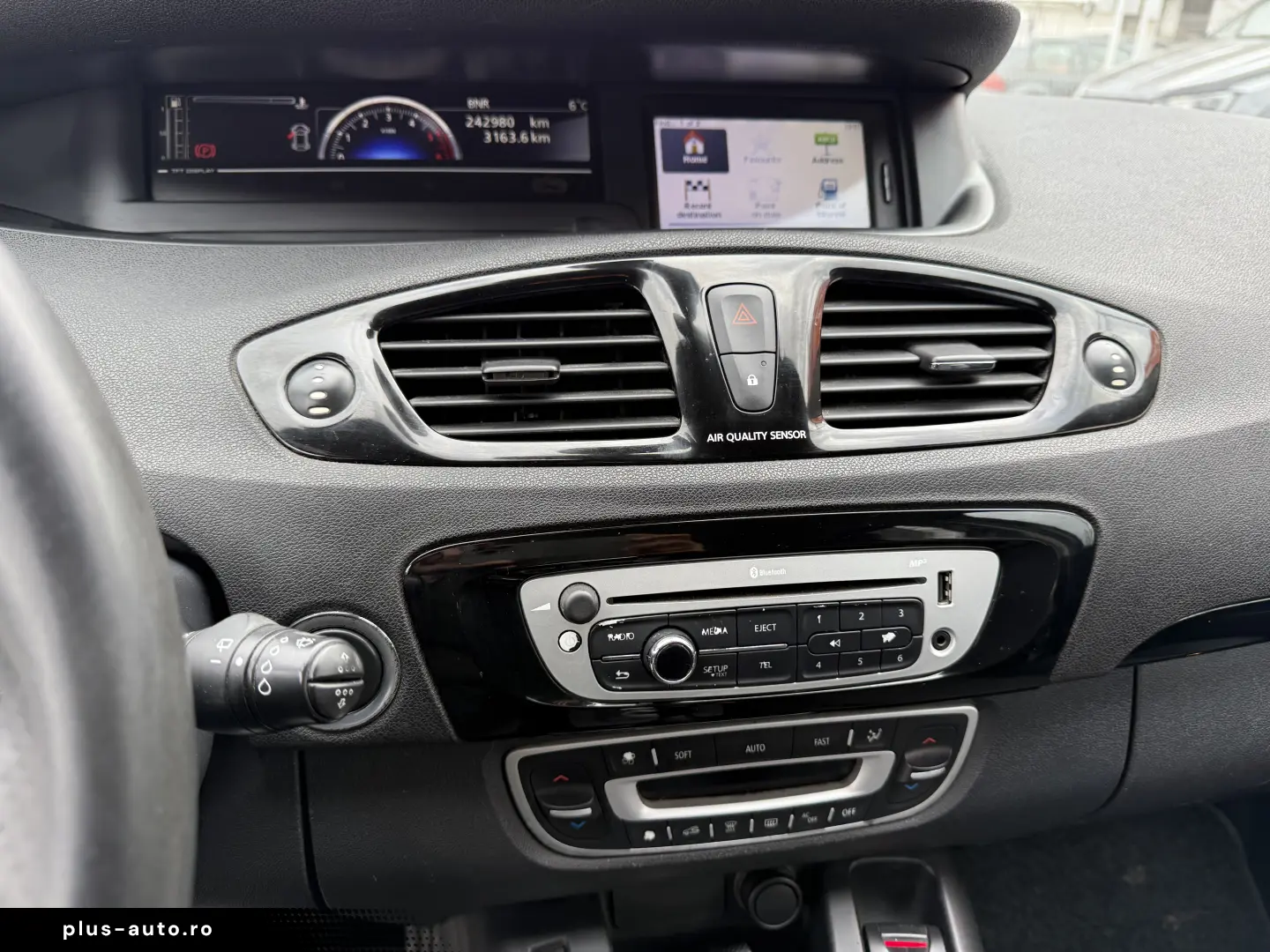 2500e avans 2000e în rate