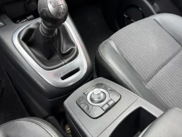 2500e avans 2000e în rate