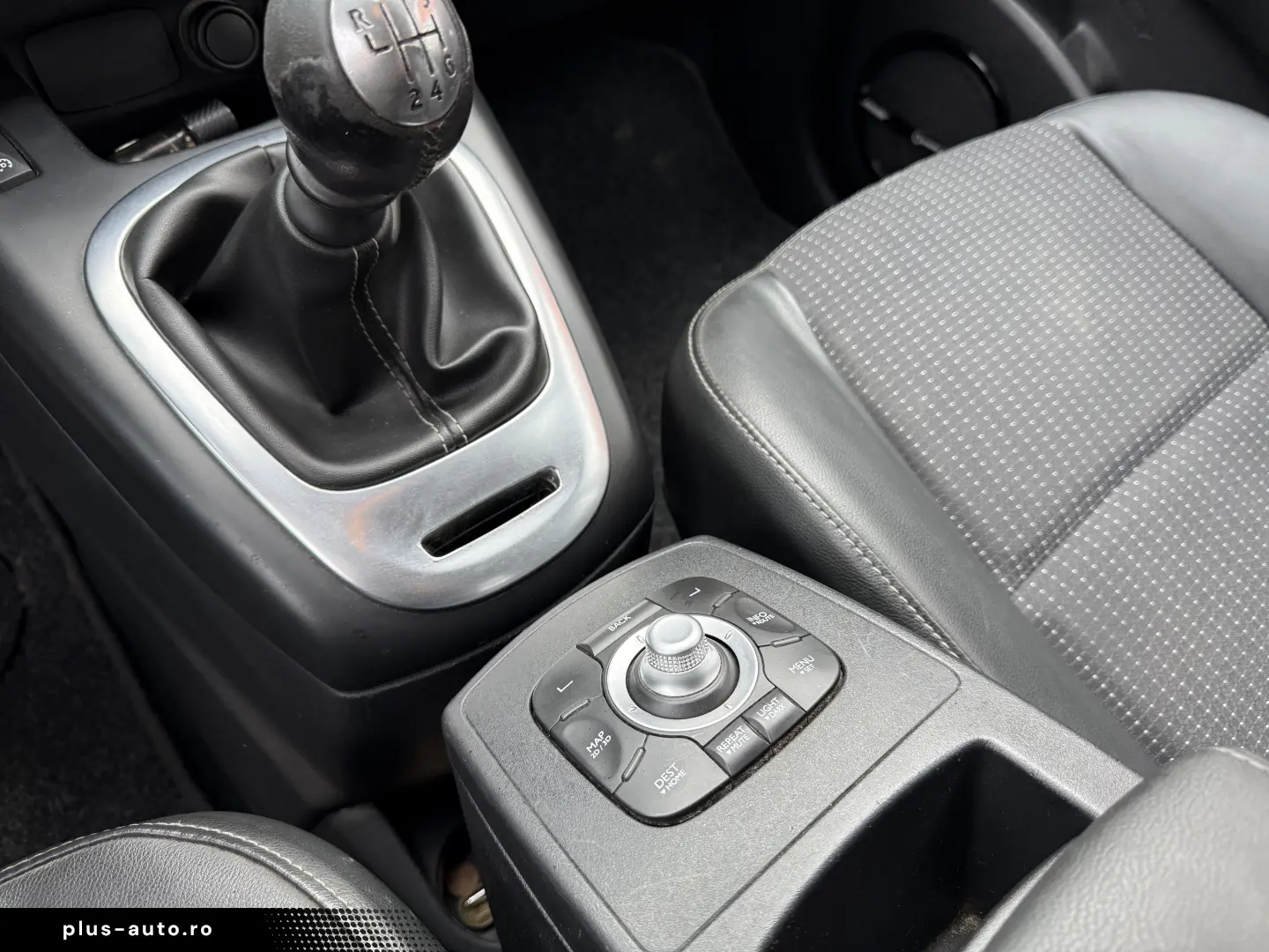 2500e avans 2000e în rate