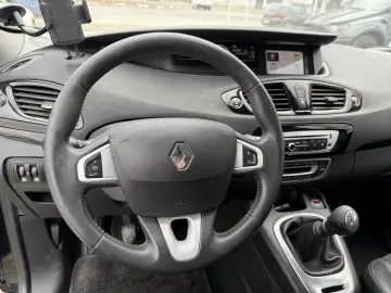 2500e avans 2000e în rate