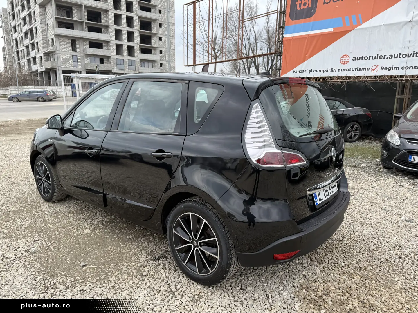 2500e avans 2000e în rate