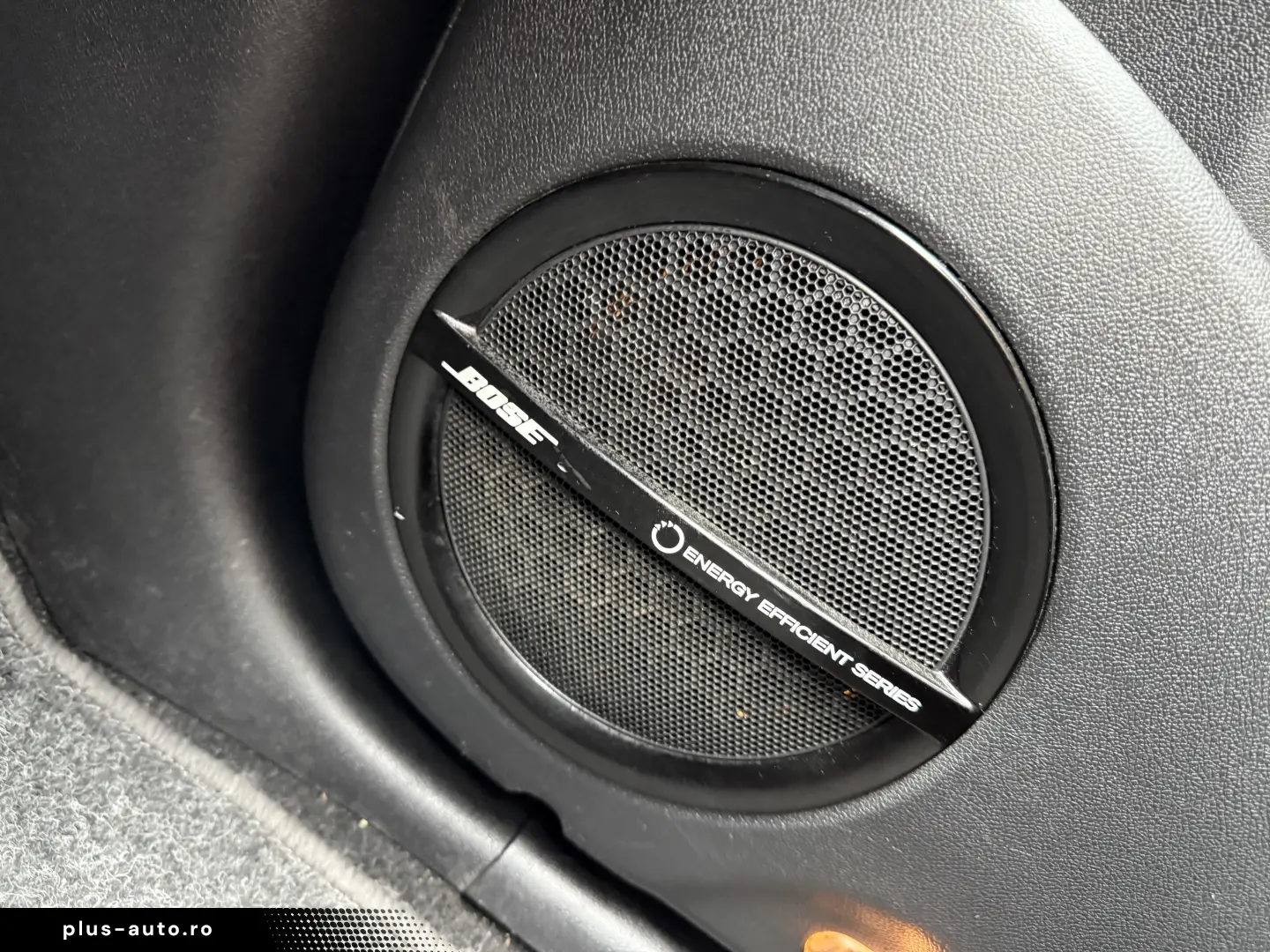 2500e avans 2000e în rate