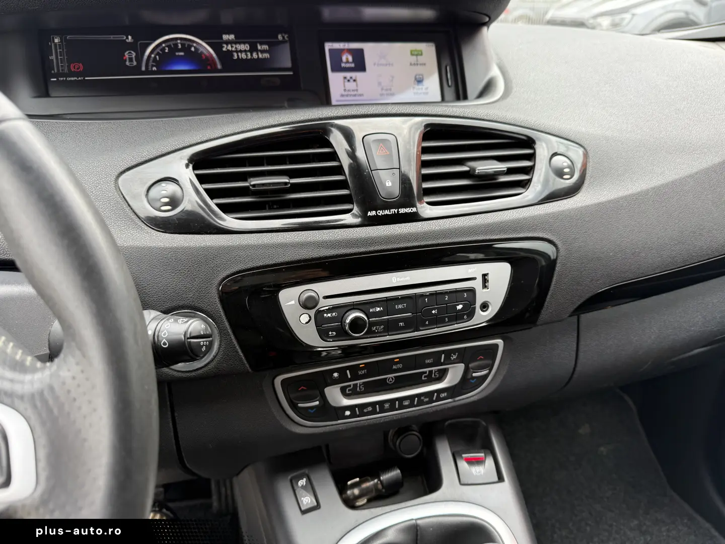 2500e avans 2000e în rate