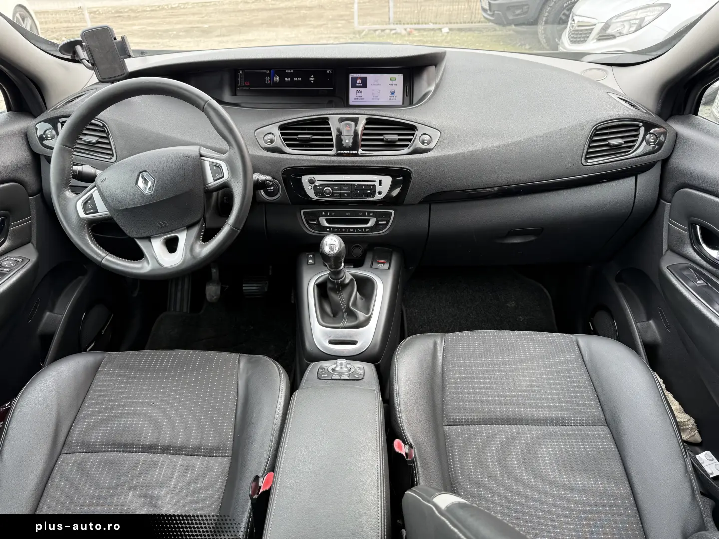 2500e avans 2000e în rate