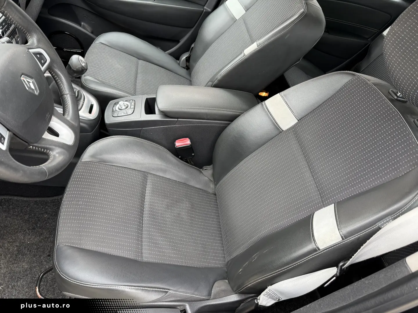 2500e avans 2000e în rate