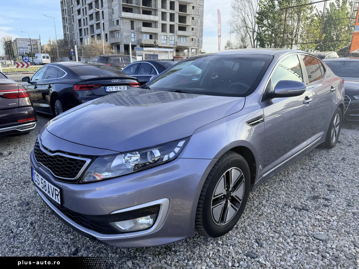 hibrid  5000e avans 5000e în 3 luni