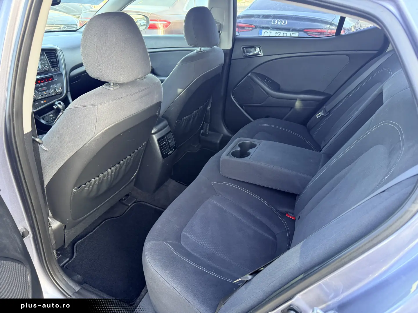 hibrid  5000e avans 5000e în 3 luni