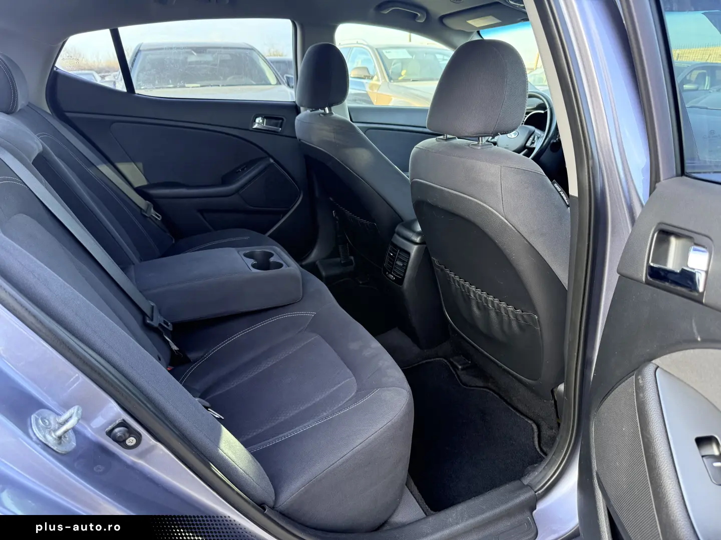 hibrid  5000e avans 5000e în 3 luni