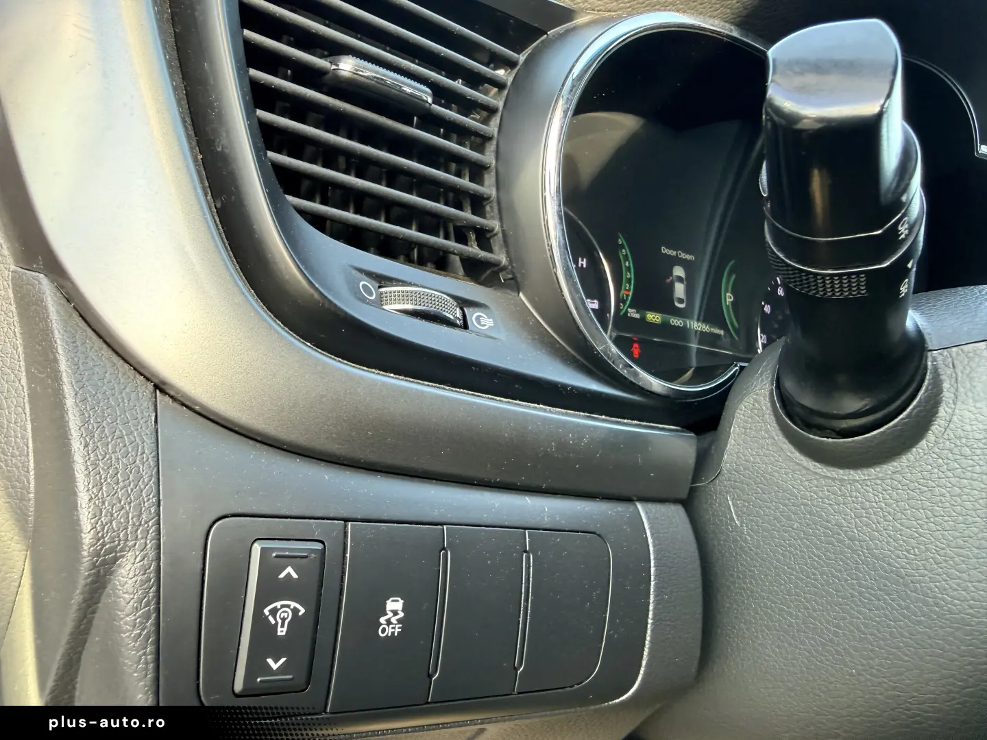 hibrid  5000e avans 5000e în 3 luni