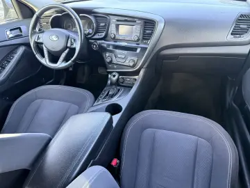 hibrid  5000e avans 5000e în 3 luni