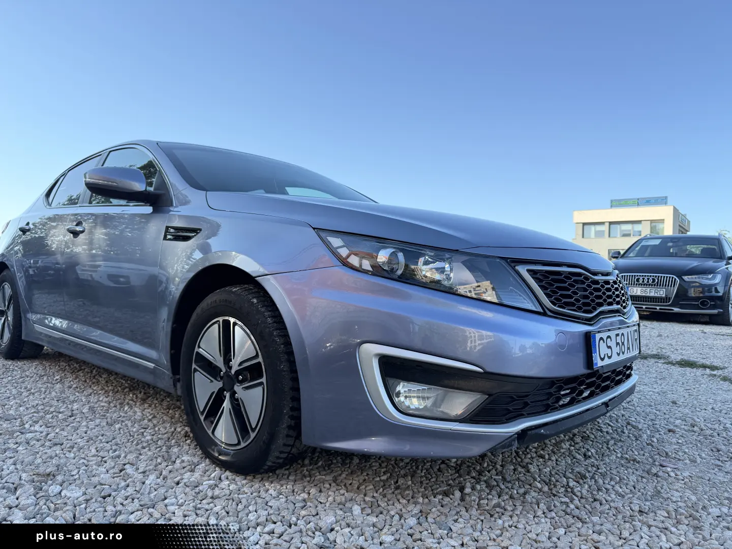 hibrid  5000e avans 5000e în 3 luni