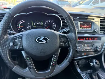 hibrid  5000e avans 5000e în 3 luni