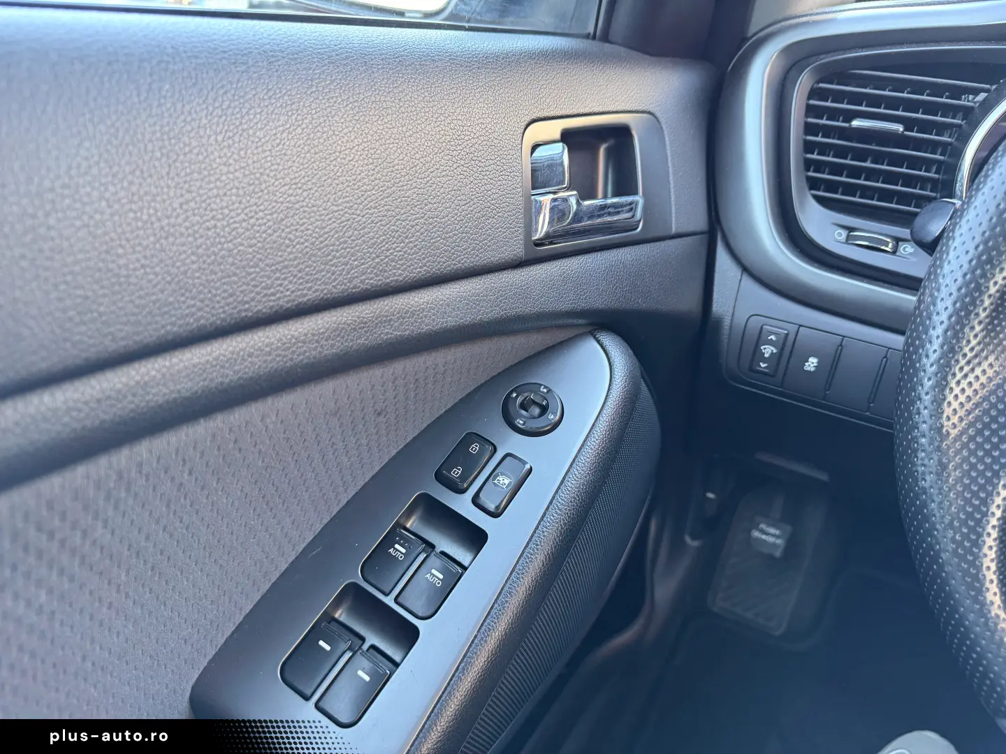 hibrid  5000e avans 5000e în 3 luni