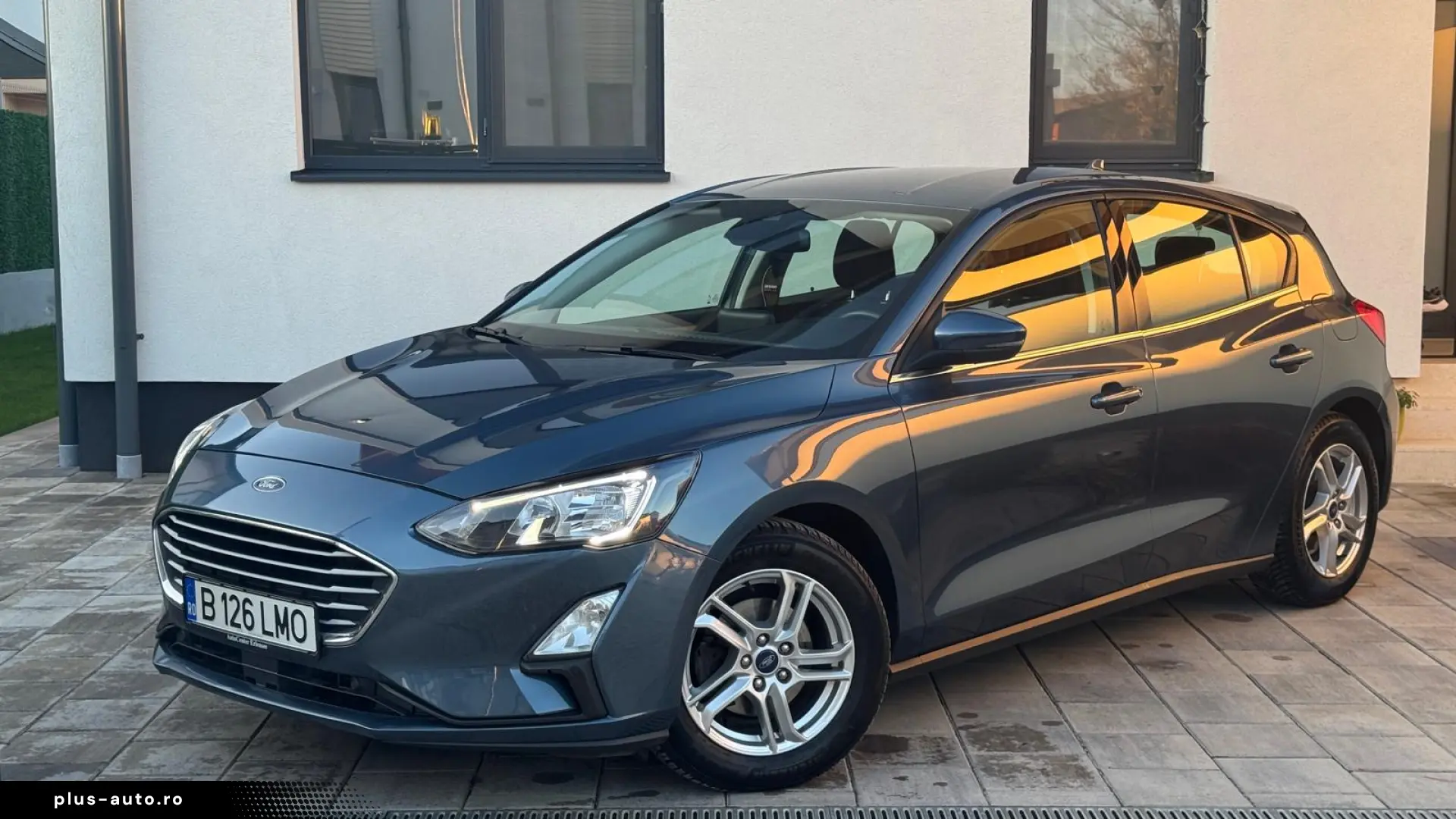 Ford Focus EcoBoost Trend - Navi Touch- Camera -Keyless !