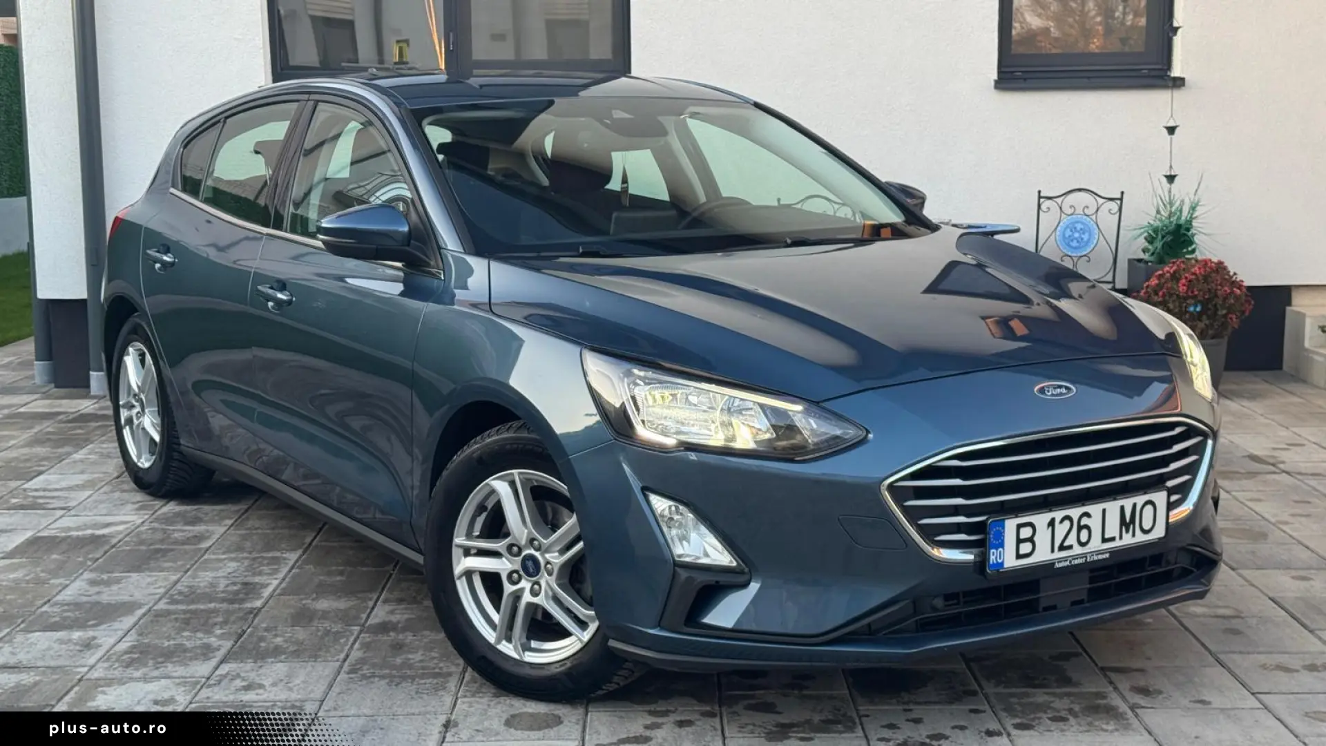 Ford Focus EcoBoost Trend - Navi Touch- Camera -Keyless !