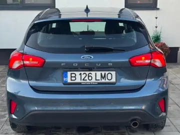 Ford Focus EcoBoost Trend - Navi Touch- Camera -Keyless !