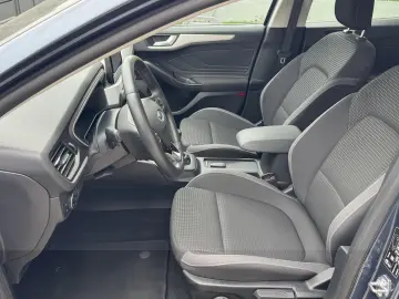 Ford Focus EcoBoost Trend - Navi Touch- Camera -Keyless !