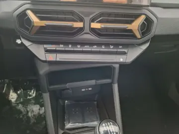 DACIA DUSTER 1.2 TCe MHEV 130CP Extreme 4X4